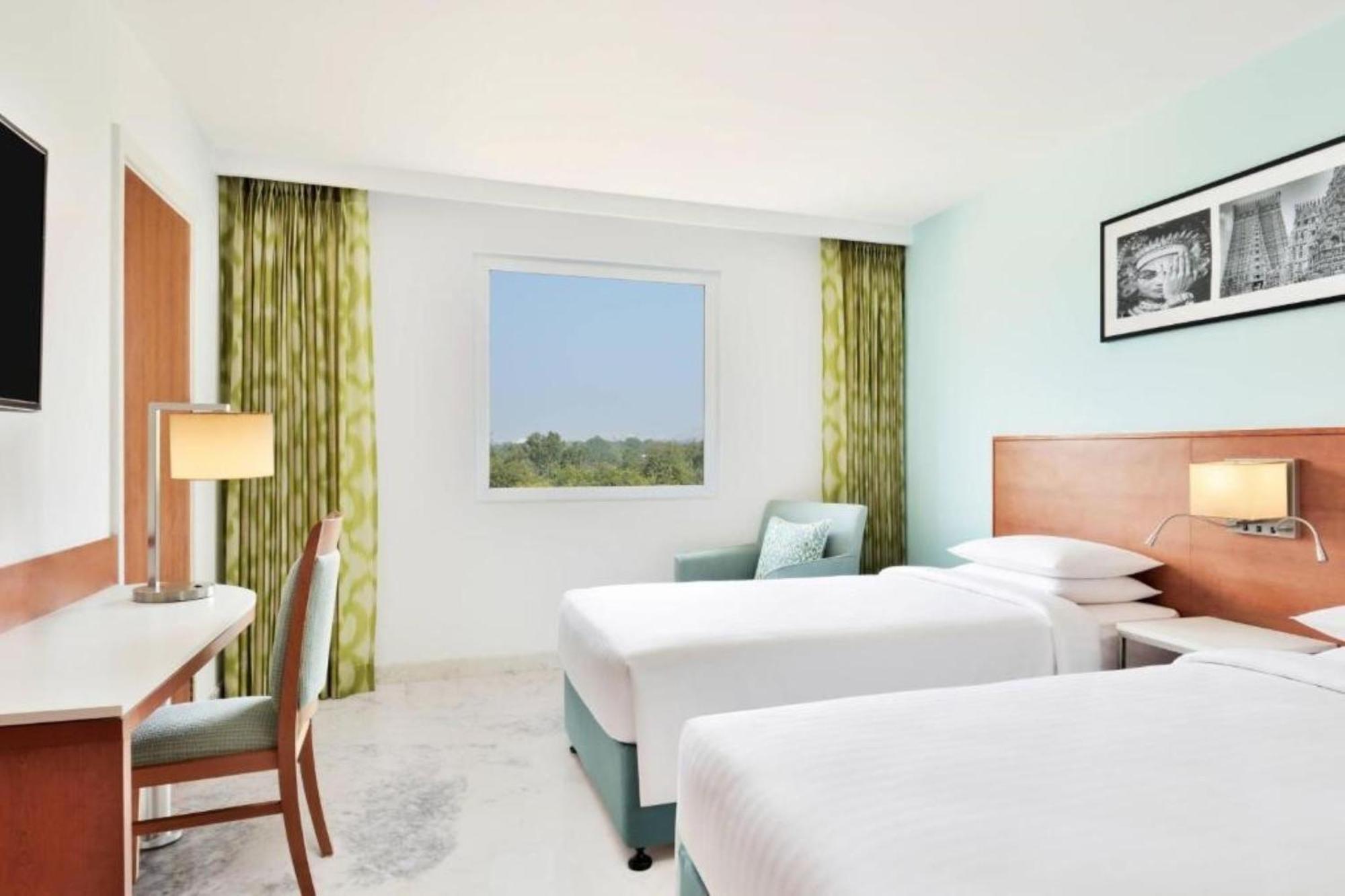 Hotel Fairfield By Marriott Bengaluru Whitefield Exterior foto